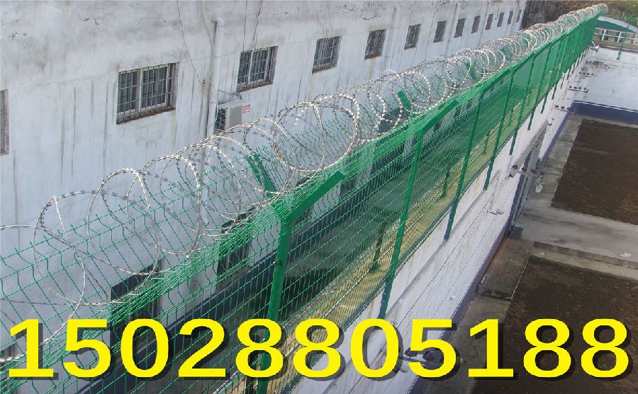 帶刺鐵絲網的安裝密度 帶刺鐵絲網的安裝密度