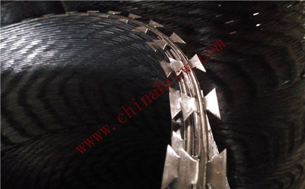 刀片刺繩 刀片刺繩